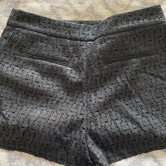 Shorts - Picture 4 of 4